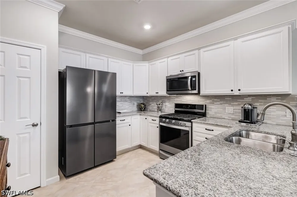 Parrot Key Court Estero, FL 33928