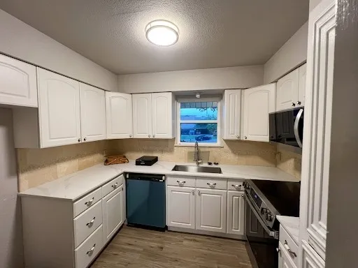 2035 Clubview Drive Carrollton, TX 75006