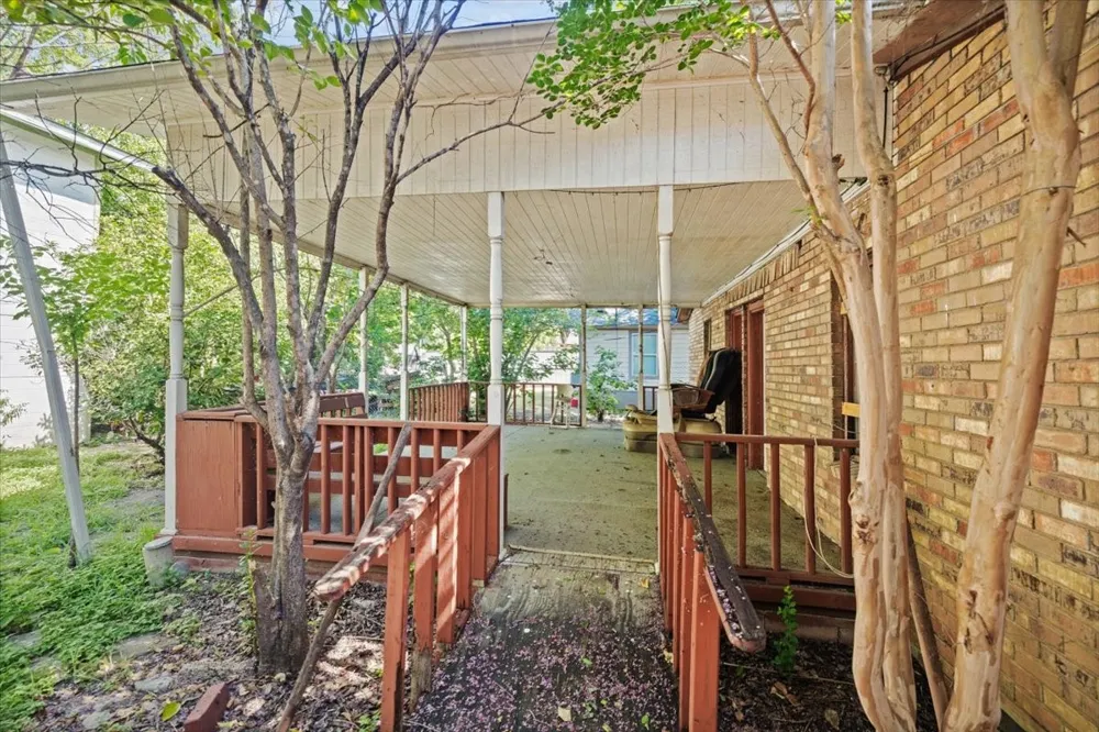 3907 Odessa Street Dallas, TX 75212