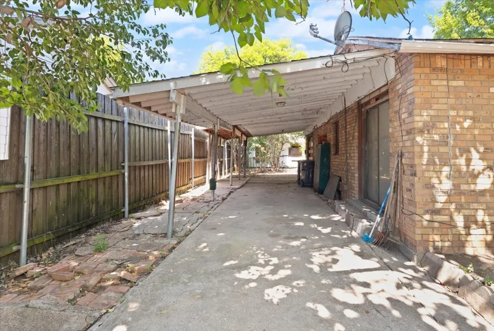 3907 Odessa Street Dallas, TX 75212