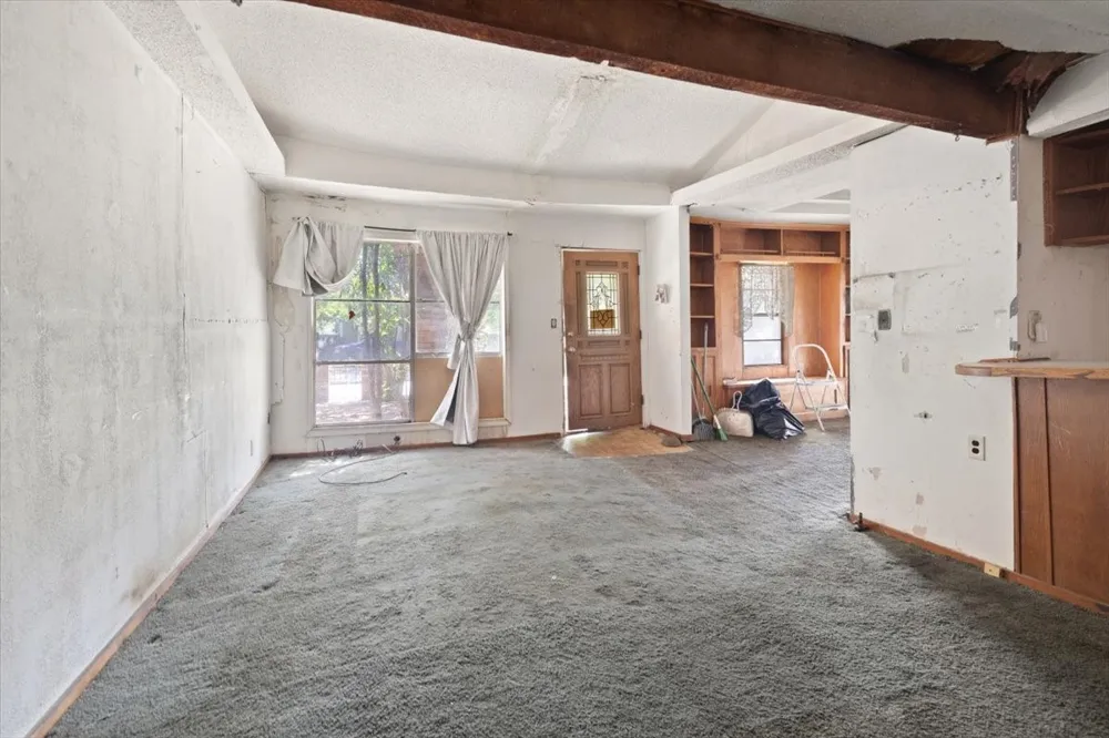 3907 Odessa Street Dallas, TX 75212