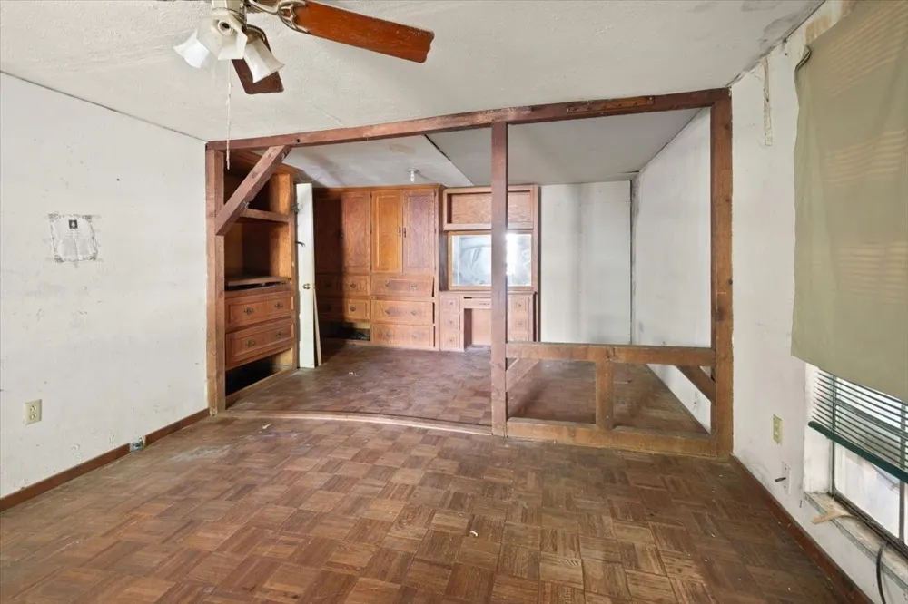 3907 Odessa Street Dallas, TX 75212