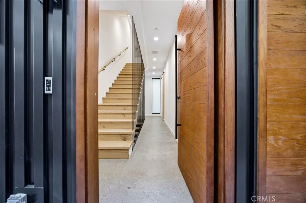 12604 Mitchell Ave. West Los Angeles, CA 90066