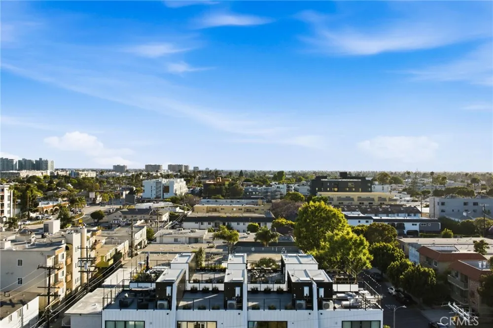 12604 Mitchell Ave. West Los Angeles, CA 90066
