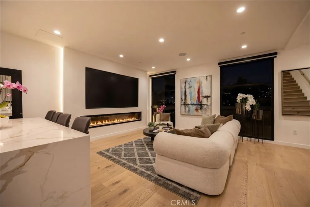12604 Mitchell Ave. West Los Angeles, CA 90066