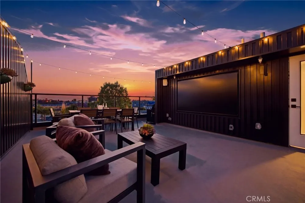 12604 Mitchell Ave. West Los Angeles, CA 90066