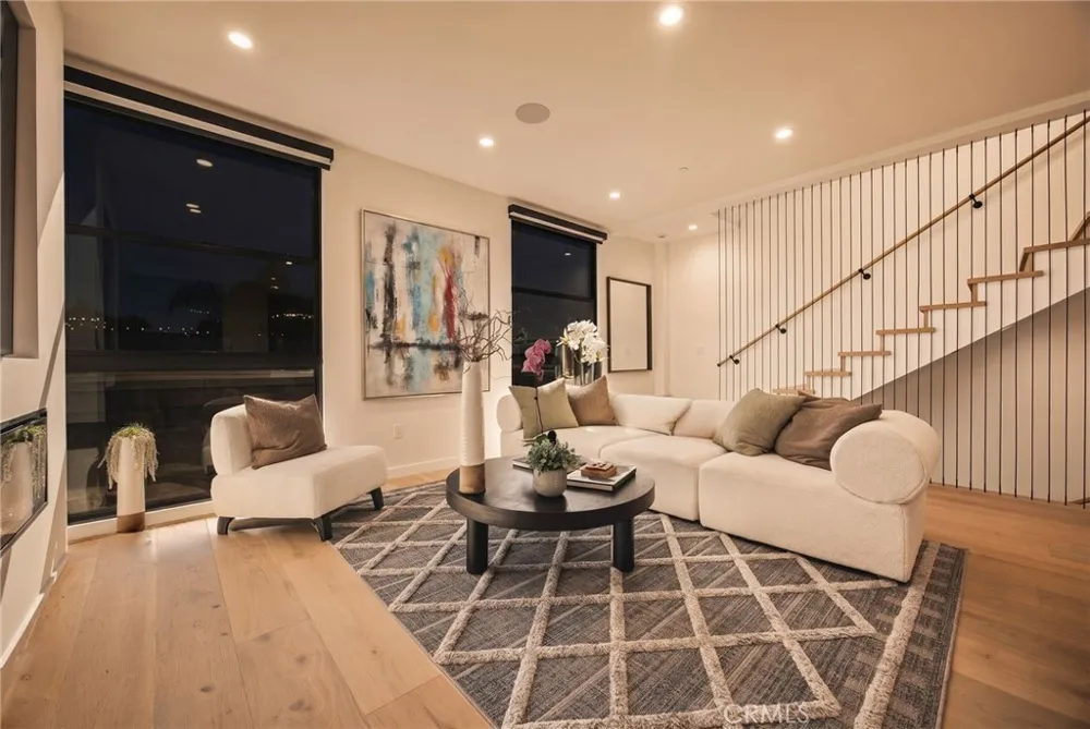 12604 Mitchell Ave. West Los Angeles, CA 90066