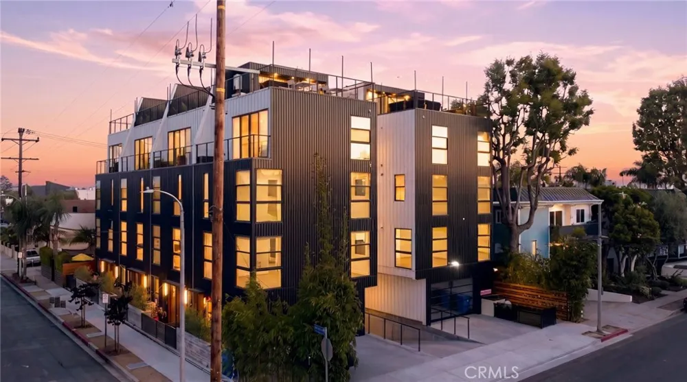 12604 Mitchell Ave. West Los Angeles, CA 90066
