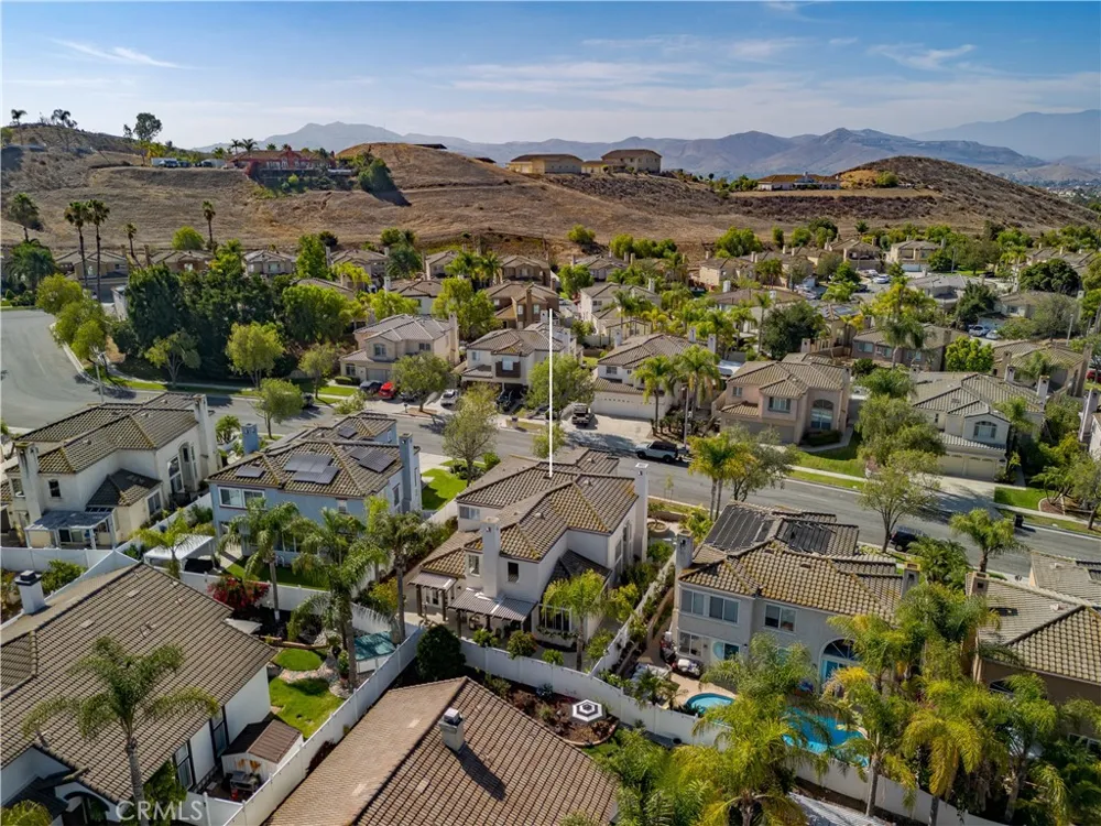 2163 Thyme Corona, CA 92879