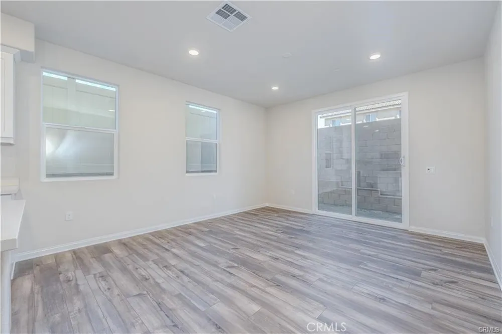 466 Meyer Place Upland, CA 91786
