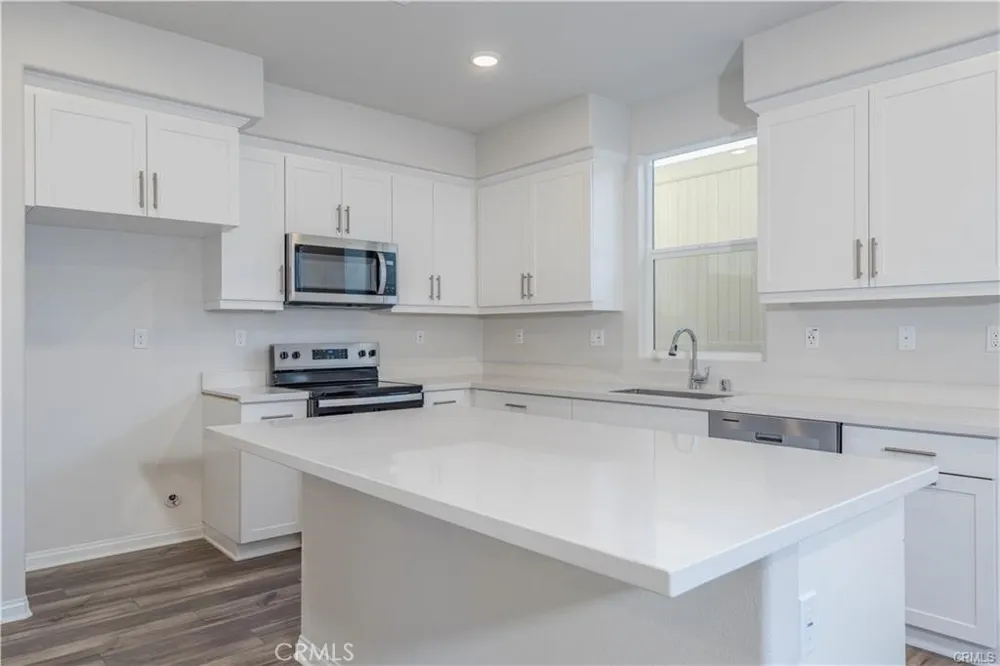 466 Meyer Place Upland, CA 91786