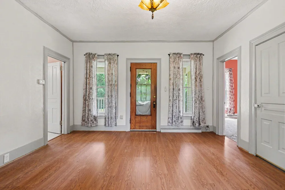 17785 Drive Marshall, MI 49068