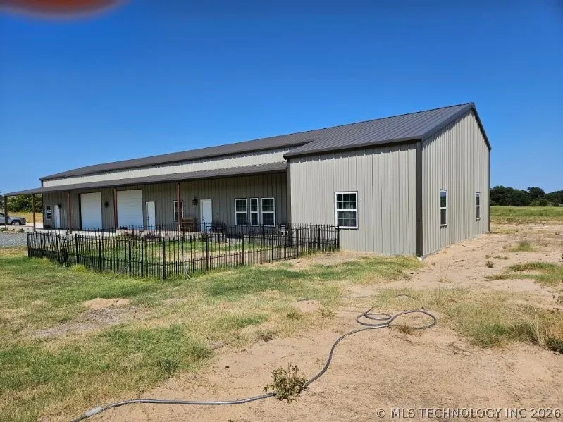 3226 Lark Road Kingston, OK 73439