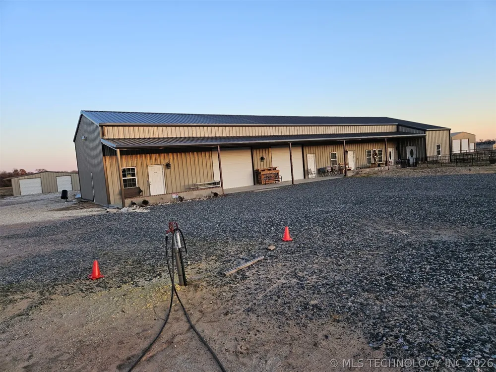 3226 Lark Road Kingston, OK 73439