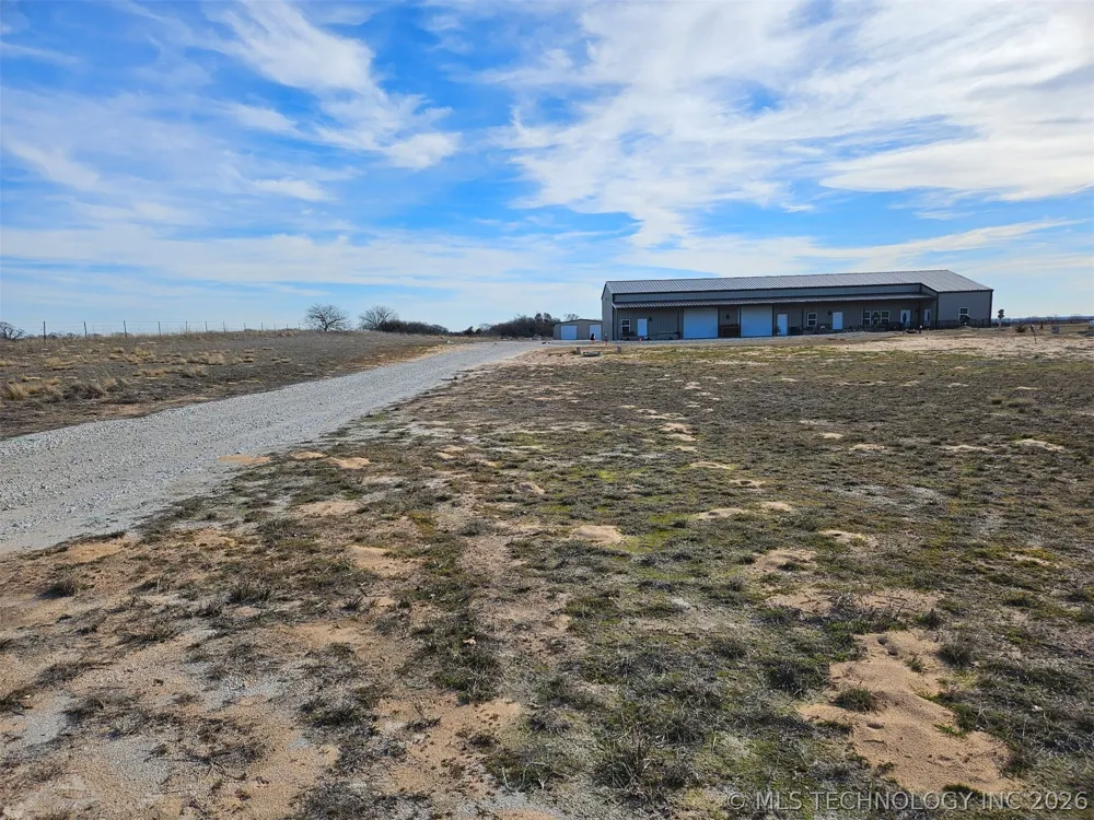 3226 Lark Road Kingston, OK 73439