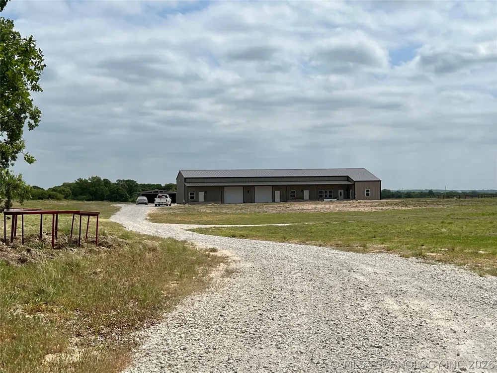 3226 Lark Road Kingston, OK 73439