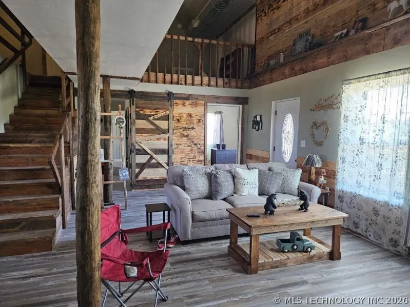 3226 Lark Road Kingston, OK 73439