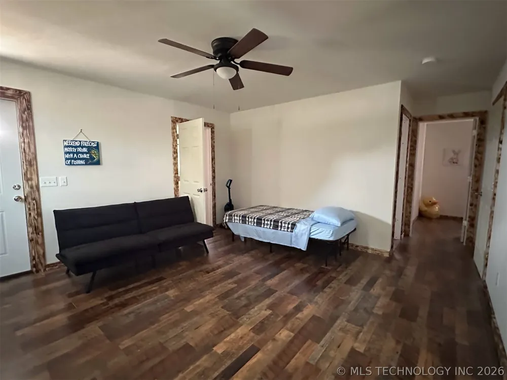3226 Lark Road Kingston, OK 73439