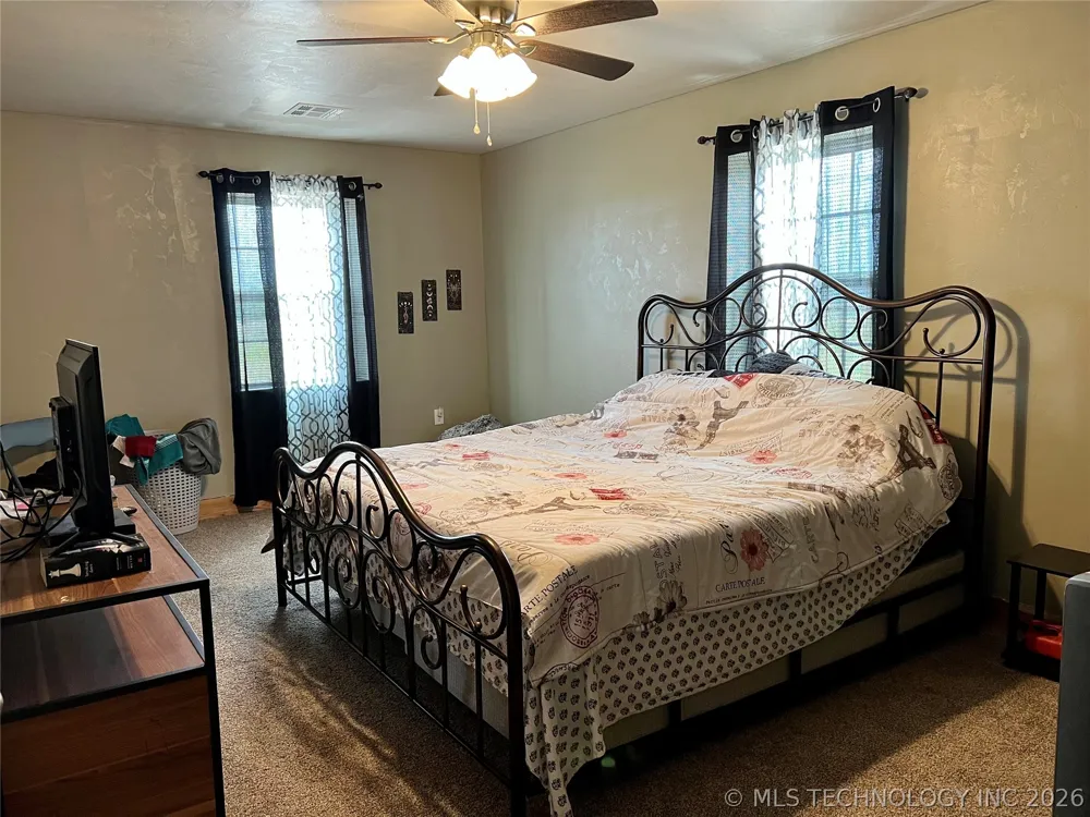 3226 Lark Road Kingston, OK 73439