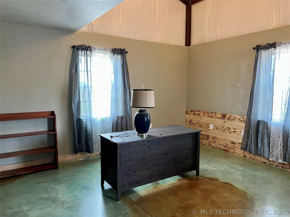3226 Lark Road Kingston, OK 73439