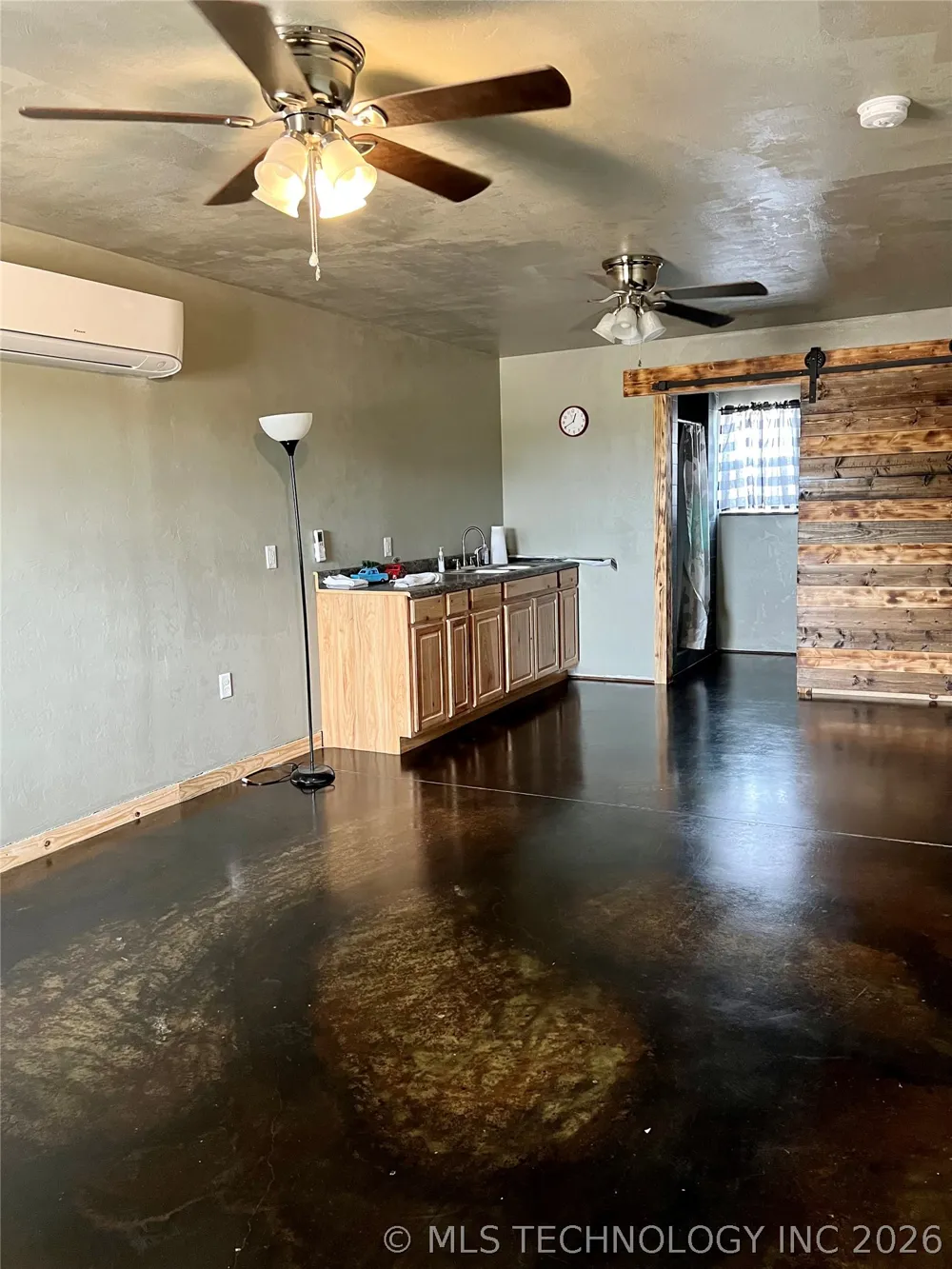 3226 Lark Road Kingston, OK 73439