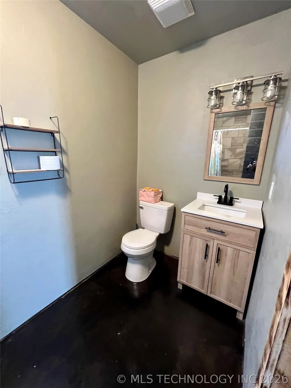 3226 Lark Road Kingston, OK 73439