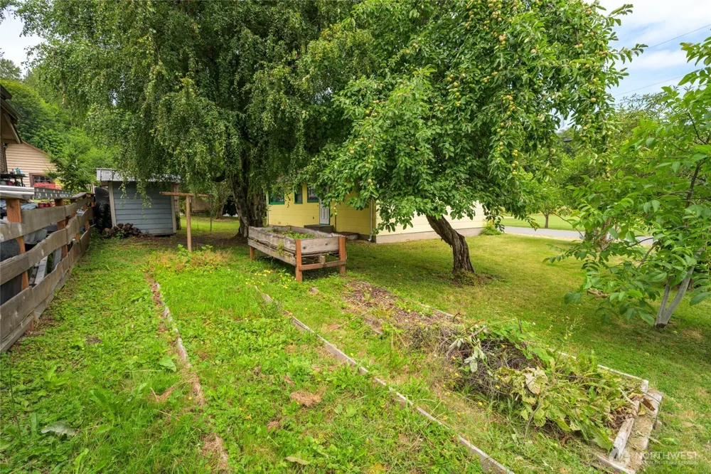 7320 E AVENUE Concrete, WA 98237