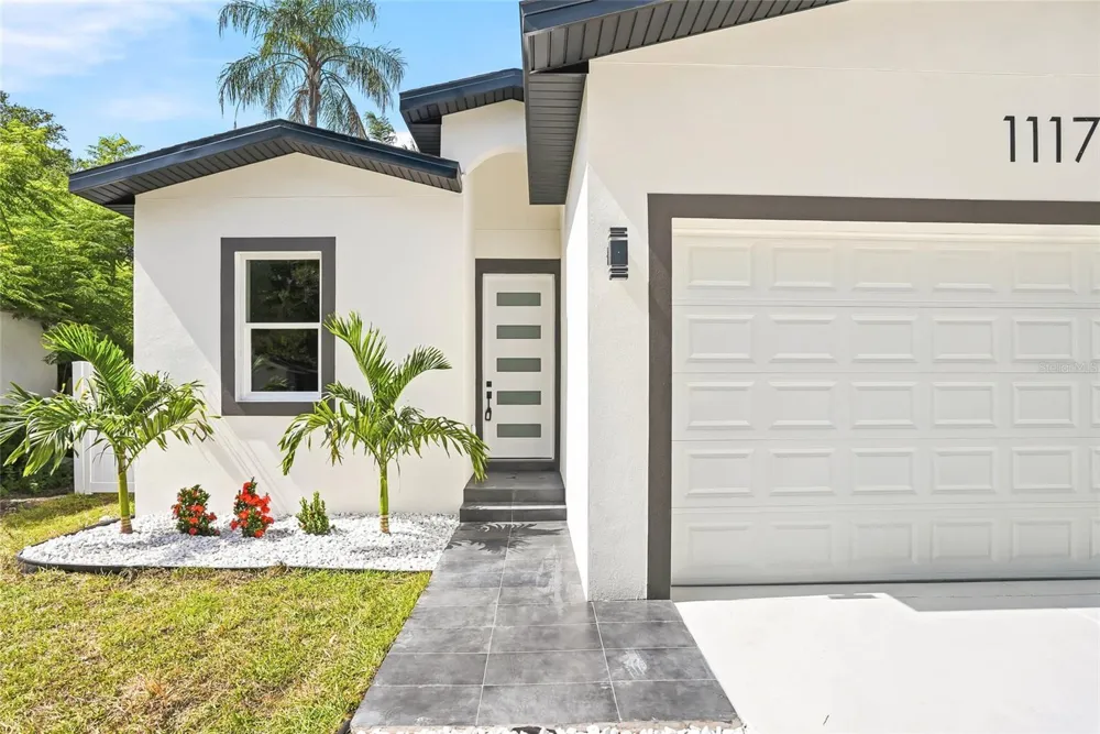 1117 15TH AVENUE NW Largo, FL 33770