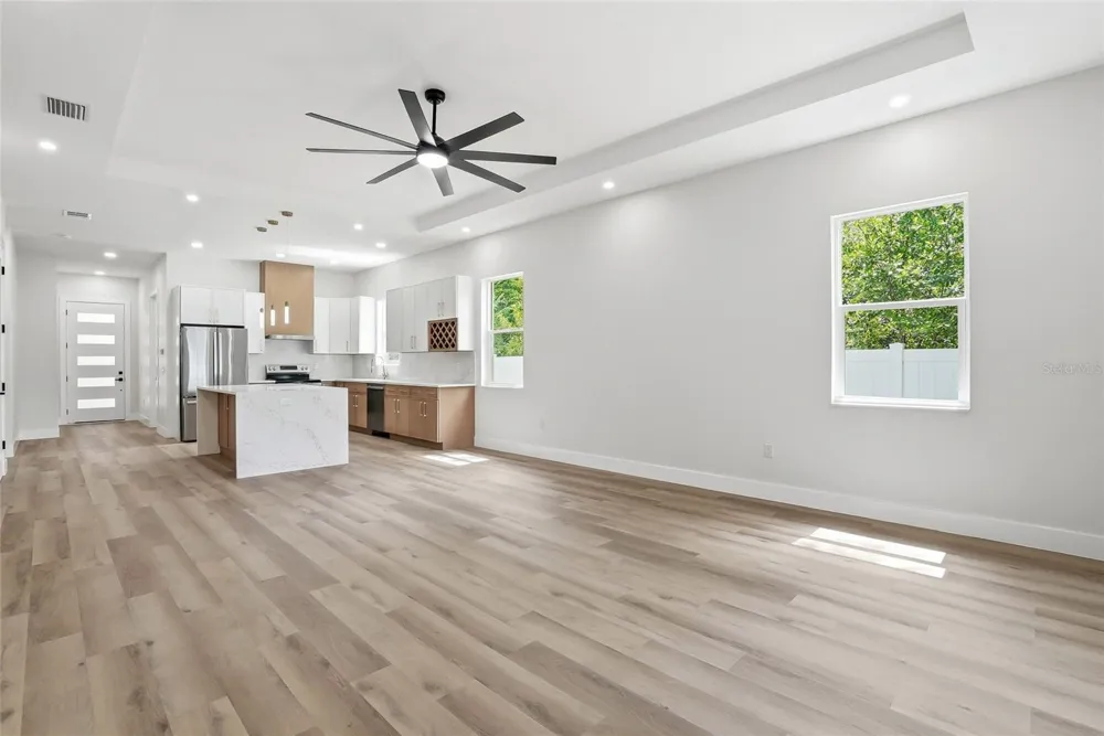 1117 15TH AVENUE NW Largo, FL 33770