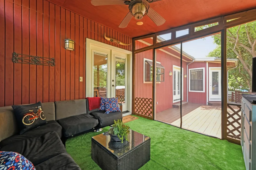2706 Palomino Drive Austin, TX 78733