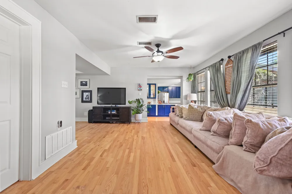 2706 Palomino Drive Austin, TX 78733