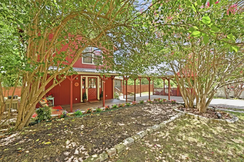 2706 Palomino Drive Austin, TX 78733