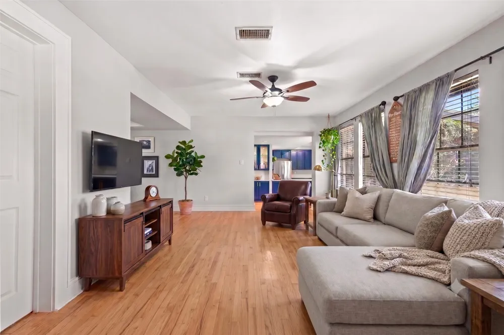 2706 Palomino Drive Austin, TX 78733