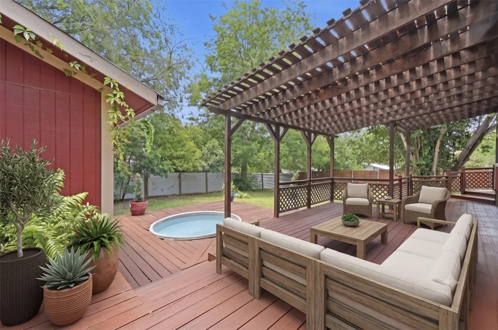 2706 Palomino Drive Austin, TX 78733