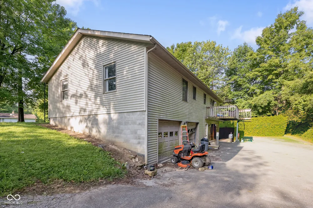 176 Ann Drive Nashville, IN 47448