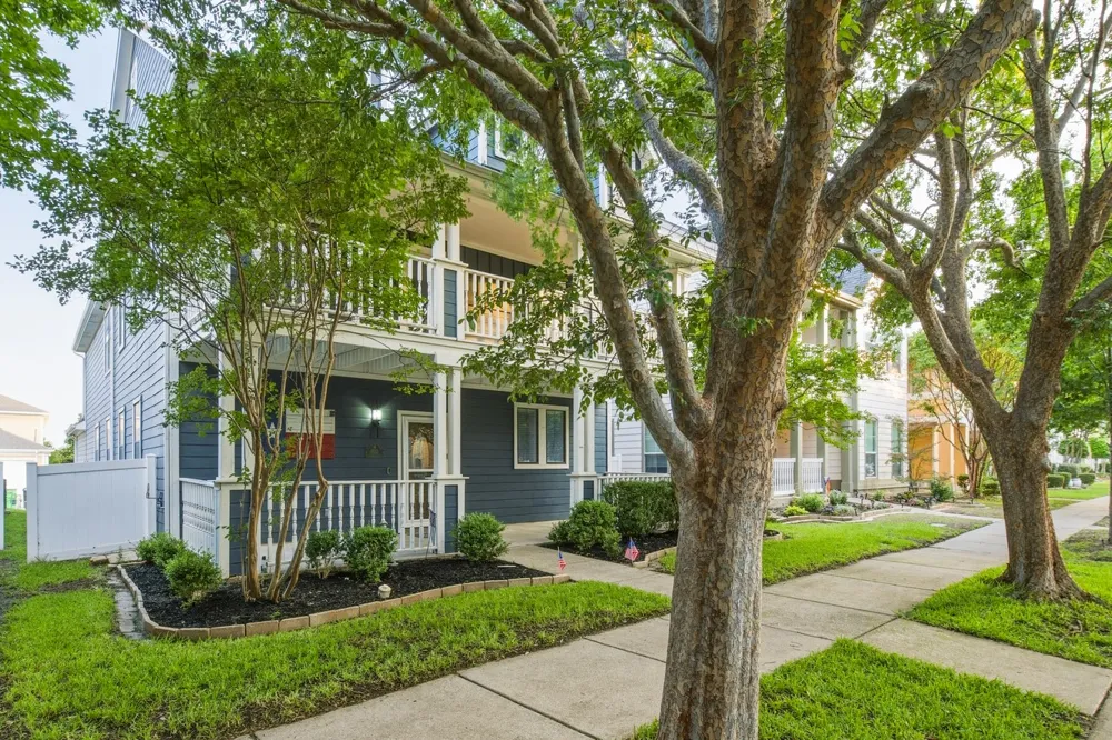 1232 Hayden Lane Savannah, TX 76227