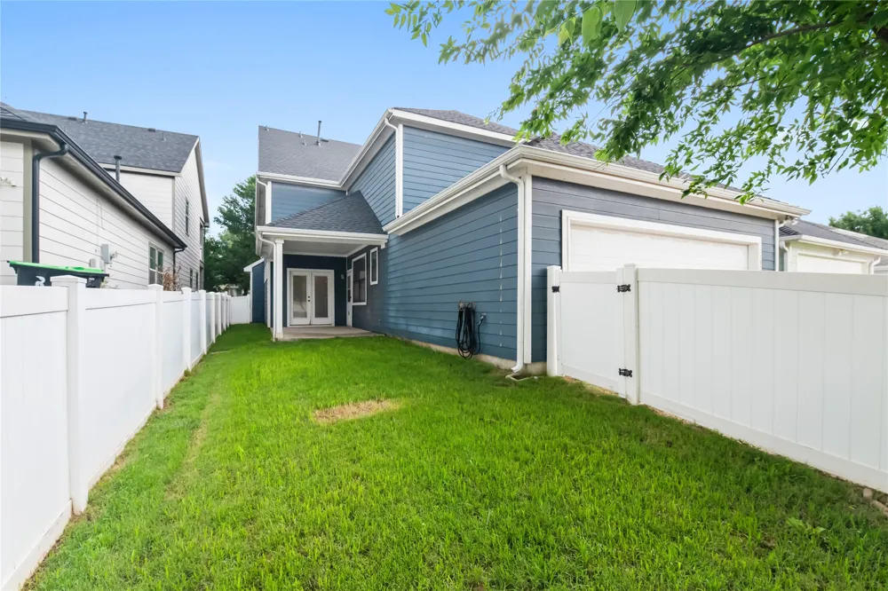 1232 Hayden Lane Savannah, TX 76227