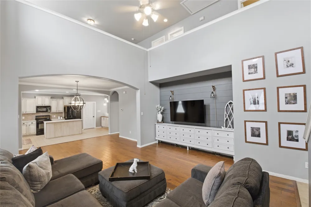 1232 Hayden Lane Savannah, TX 76227