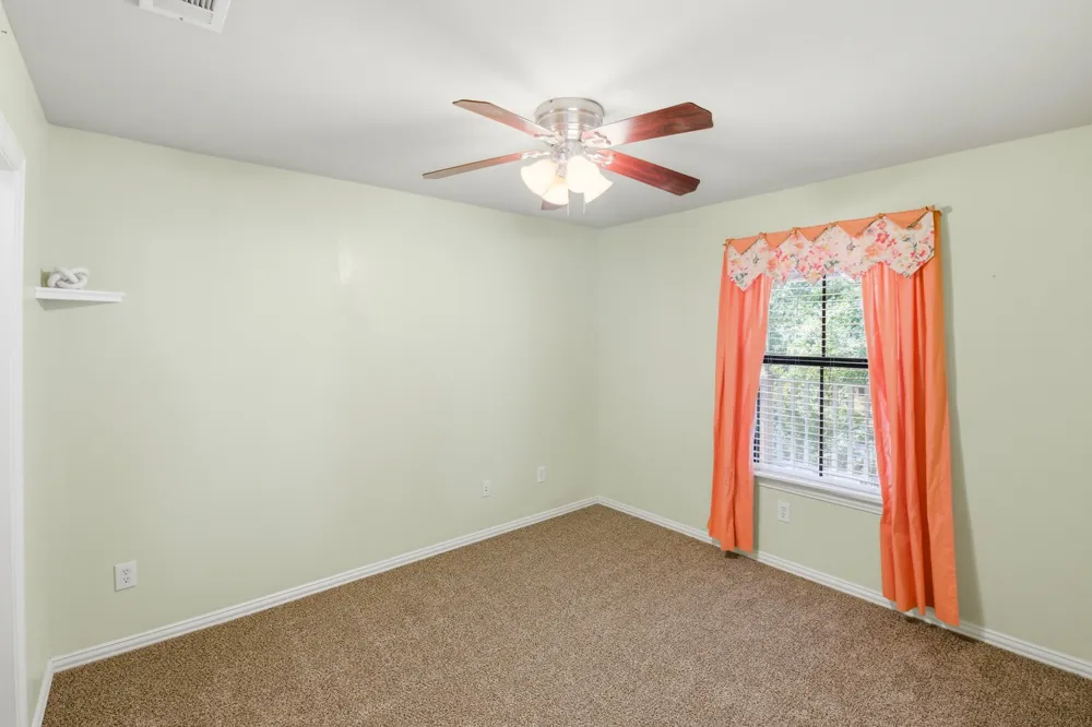 1232 Hayden Lane Savannah, TX 76227