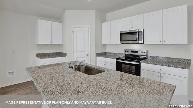 477 Cottonmouth Lane Seguin, TX 78155