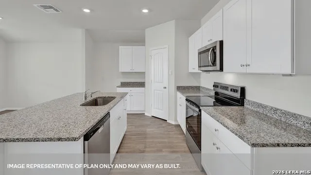 477 Cottonmouth Lane Seguin, TX 78155