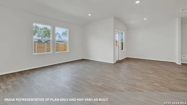 477 Cottonmouth Lane Seguin, TX 78155