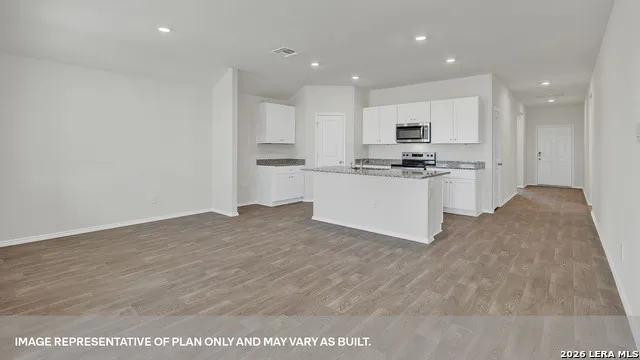 477 Cottonmouth Lane Seguin, TX 78155