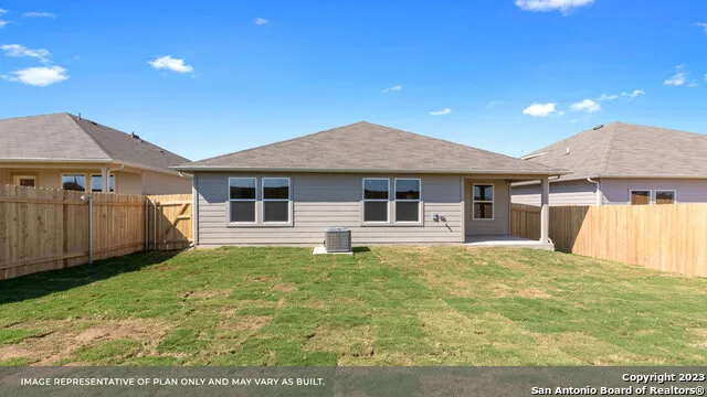477 Cottonmouth Lane Seguin, TX 78155