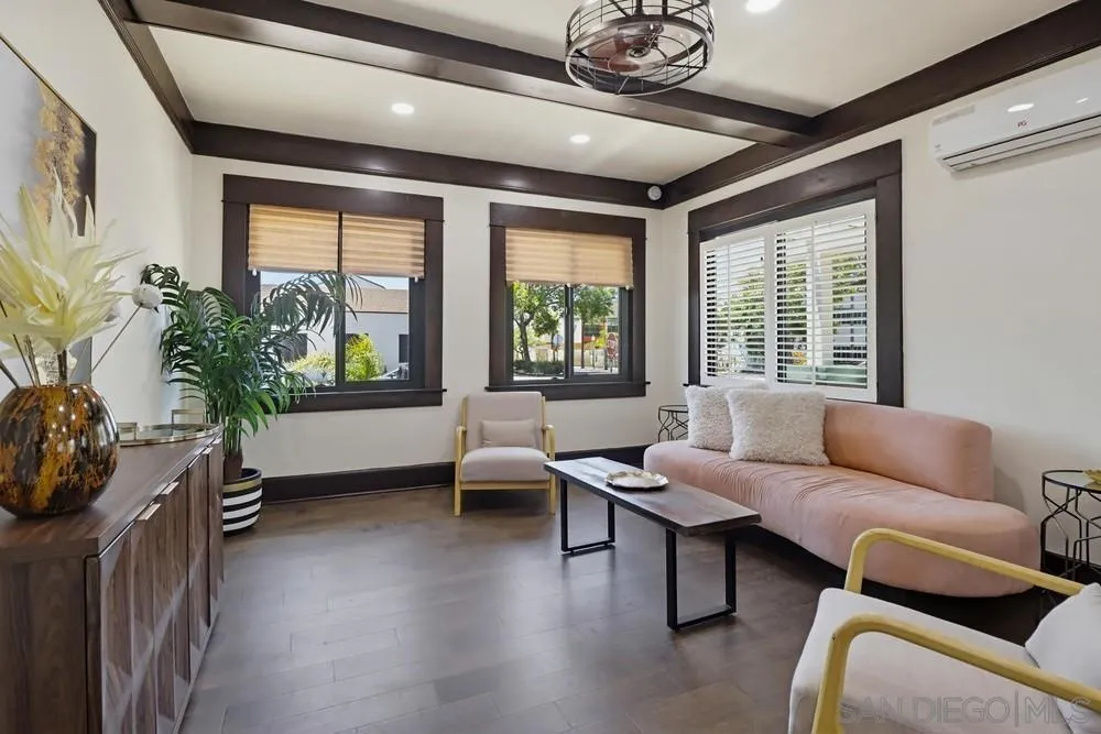 1403 FERN ST San Diego, CA 92102