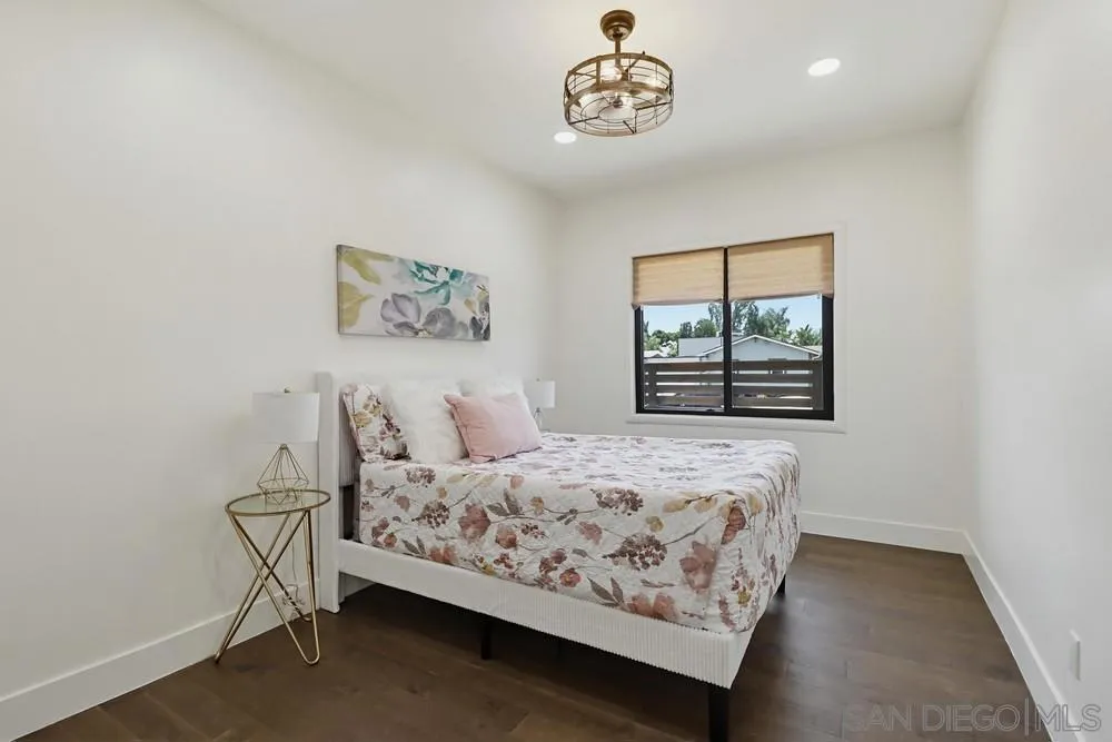 1403 FERN ST San Diego, CA 92102