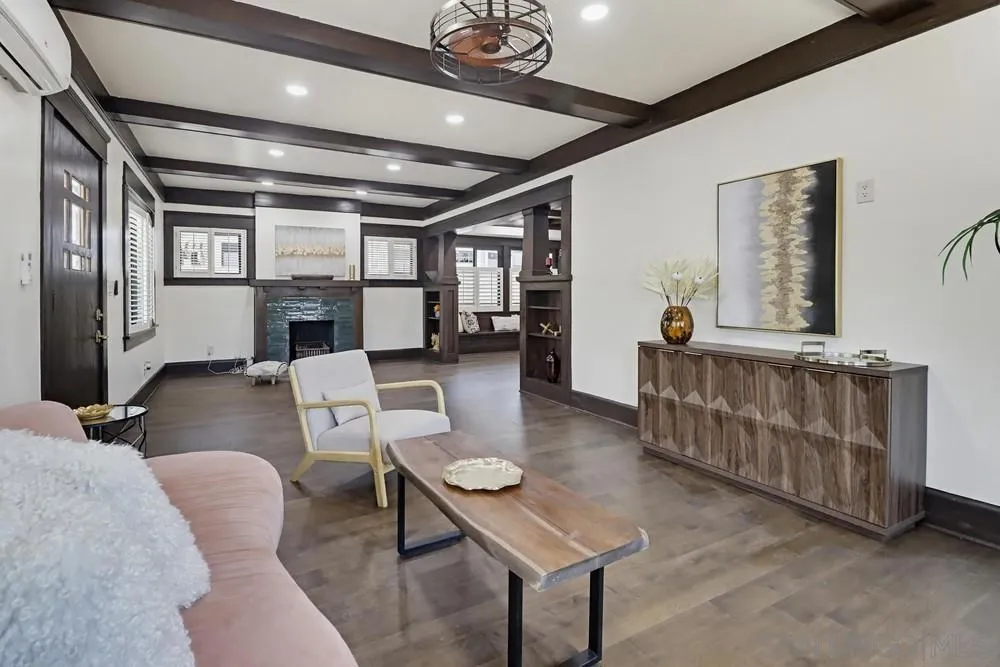 1403 FERN ST San Diego, CA 92102