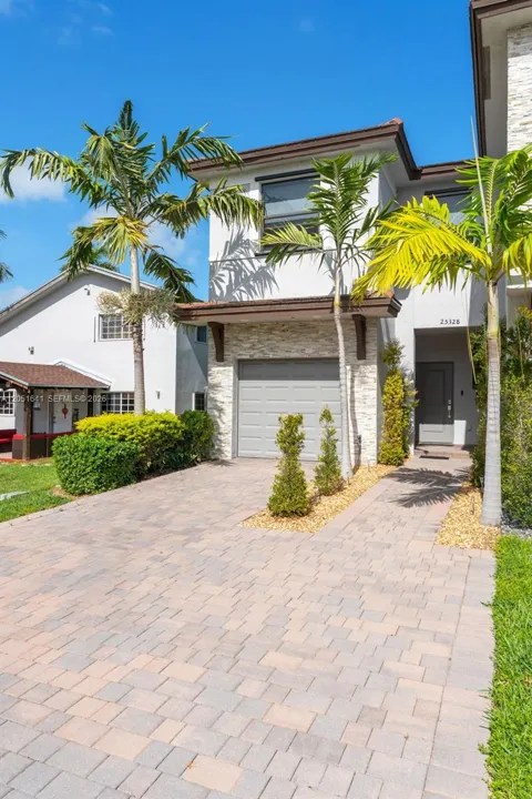 25328 SW 108th Ct