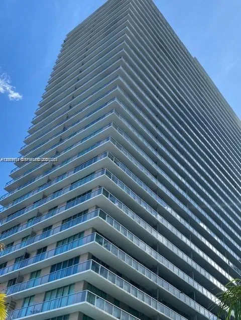 79 SW 12th St #1702-S