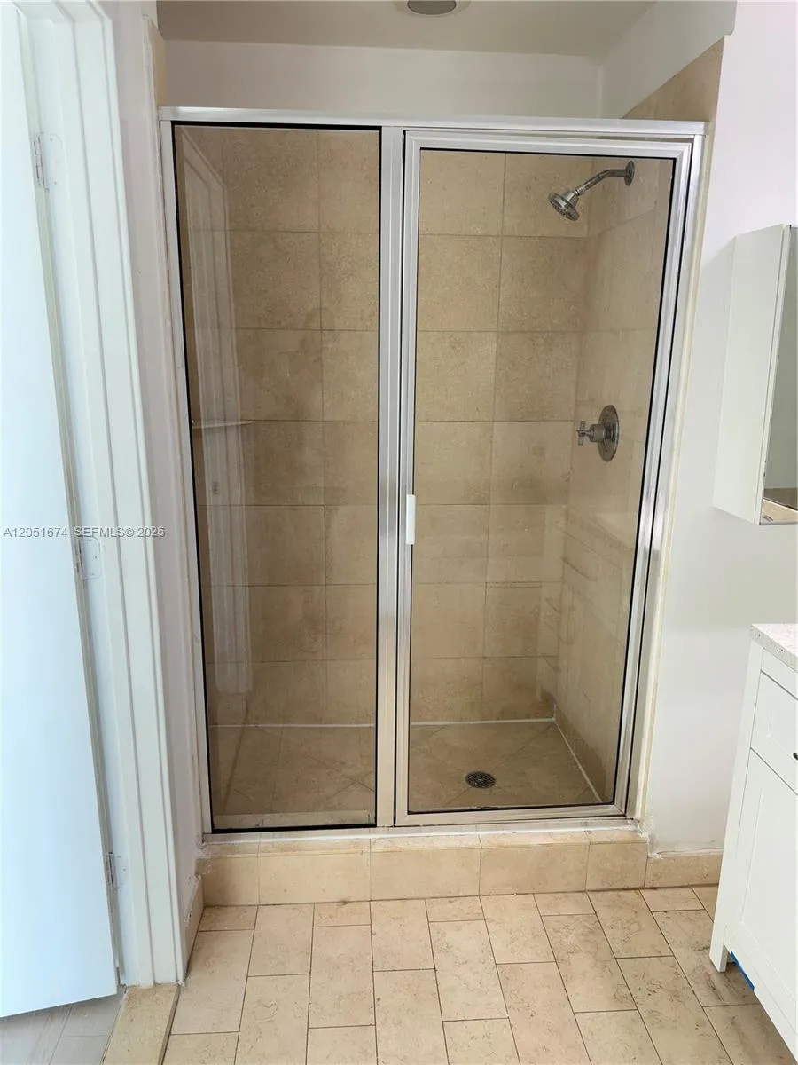 79 SW 12th St #1702-S Miami, FL 33130
